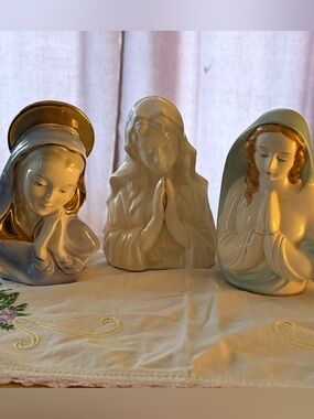 Madonna Planters Figural Vase Mary Praying Pottery Vase
